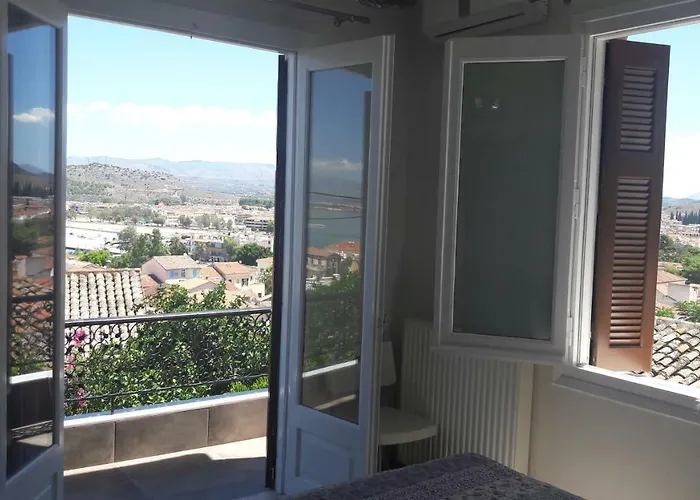 Aggeliki شقة نافبليو