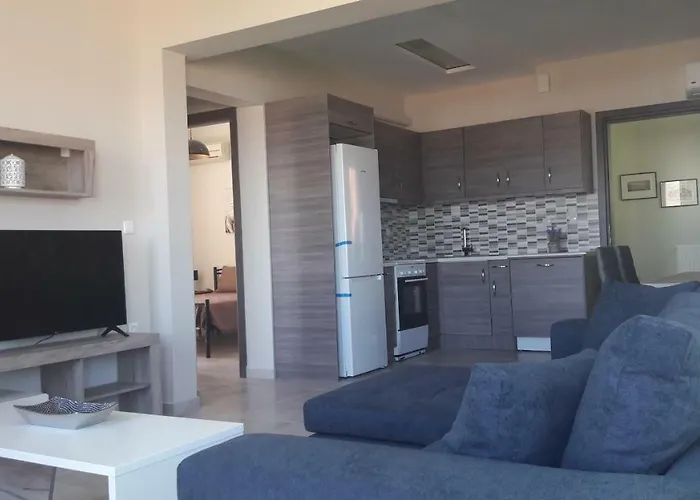 Aggeliki 纳夫普利翁